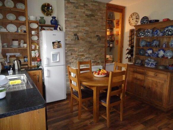 Kitchen/Dining Area