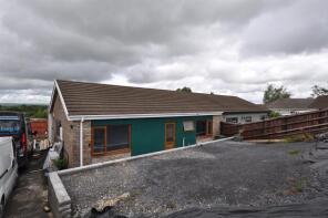5, Maes Dolau, Idole, Carmarthen SA32 8DQ