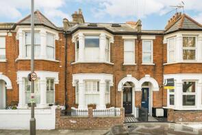Flat Ground Floor, 7, Steerforth Street, London SW18 4HH