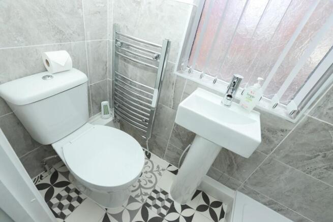 5 bed Terraced to rent Image 9