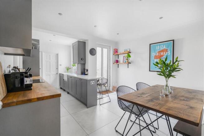 Kitchen & Dining Room