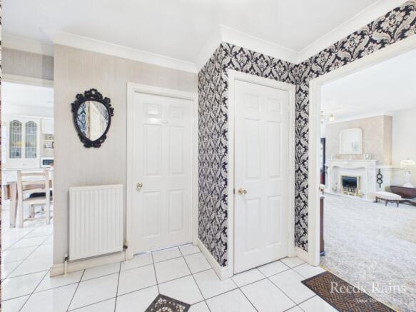 2 bed Bungalow for sale Image 6