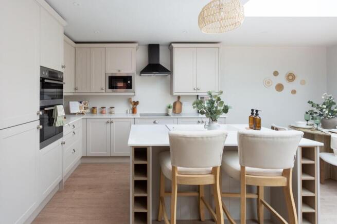 2 bed Detached Bungalow for sale Image 6