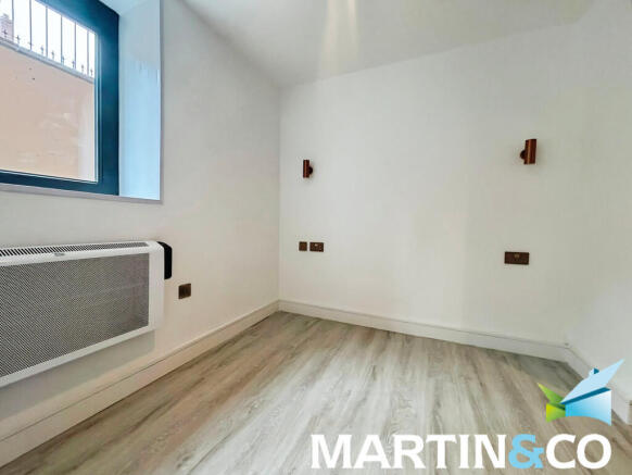 1 bed Apartment to rent Image 9