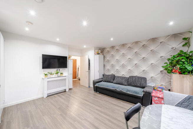 1406735-12-6981ca...