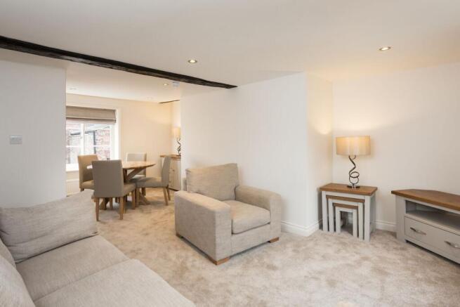 2 bed Apartment to rent Image 6
