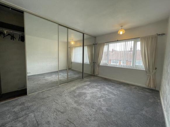 3 bed Terraced to rent Image 6