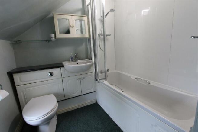 Bathroom.JPG