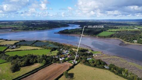 Landshipping, Narberth, SA67