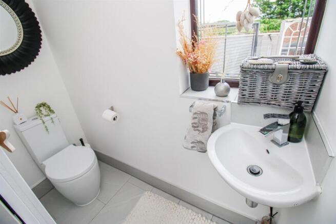 3 bed Detached for sale Image 12