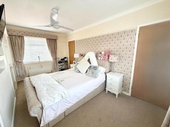 2 bed Semi-Detached for sale Image 10