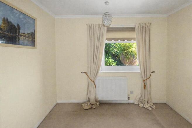 4 bed Semi-Detached for sale Image 10