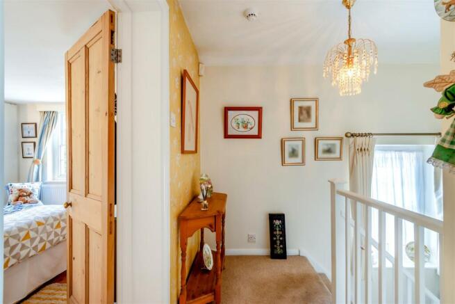8562894-interior16v2.jpg