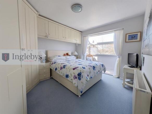 2 bed Apartment for sale Image 7