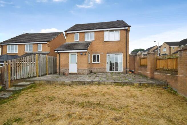 4 bed Detached for sale Image 12