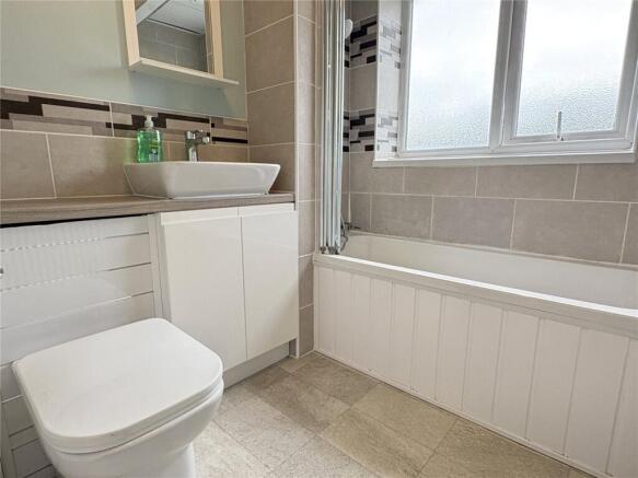 2 bed Terraced for sale Image 7