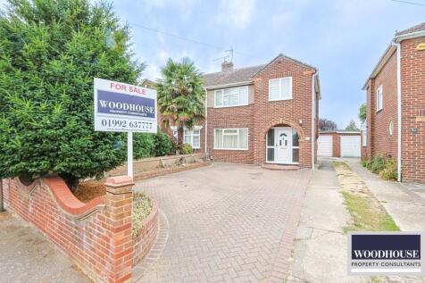 Bullwell Crescent, Cheshunt, EN8