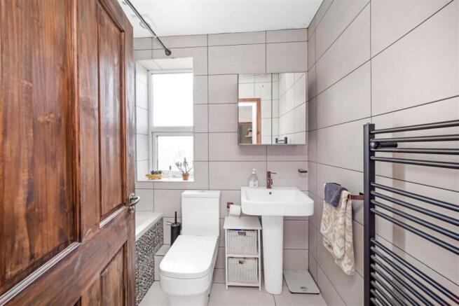 HOUSE BATHROOM