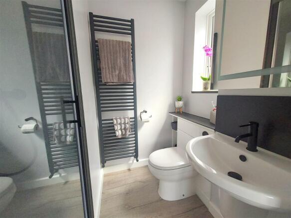 Ensuite Shower Room