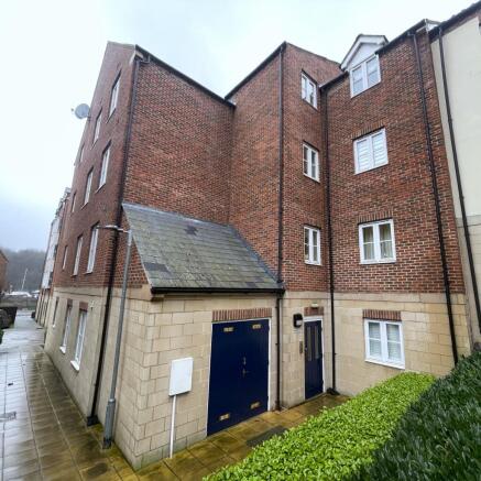 1 bed Flat to rent Image 11