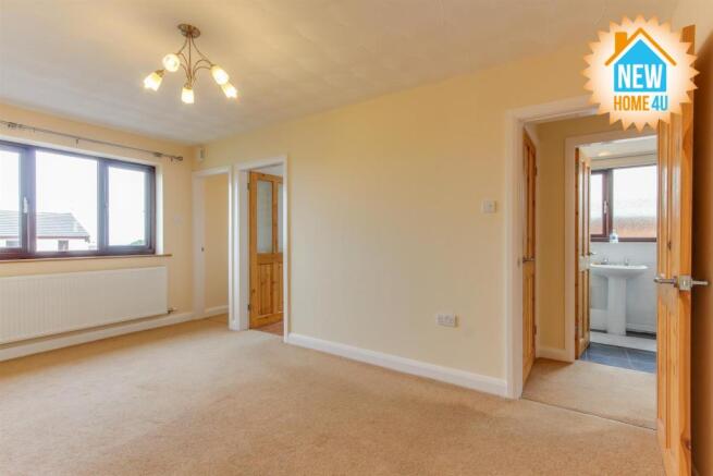 LOUNGE: