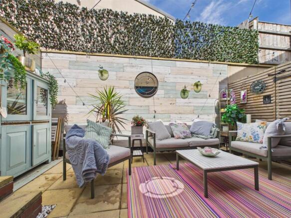 SUN TERRACE