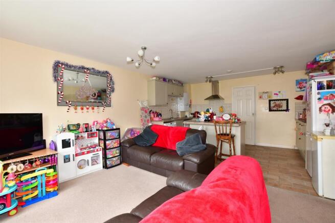 Kitchen/ Living Room