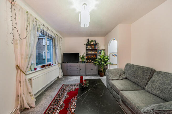 1382830-6-691e197...