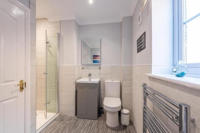HOUSE BATHROOM