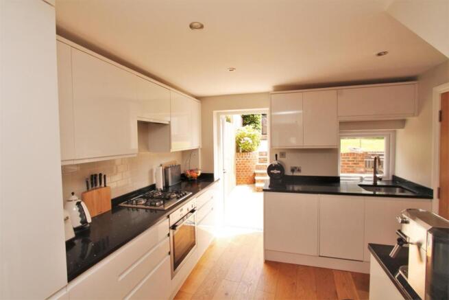 Kitchen.JPG