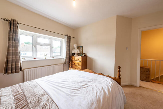 5AmbarrowCrescent-4