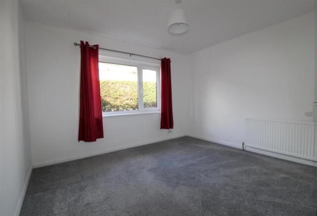 Bedroom 2.JPG