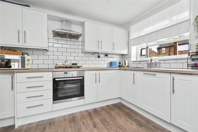 3 bed Semi-Detached for sale Image 4