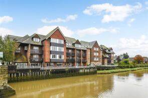 Flat 29, Martlets Court, Queen Street, Arundel BN18 9NZ