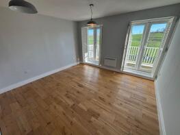 Flat 9, 53 Priors Barn House, Beaumont Drive, Worcester Park KT4 8FD