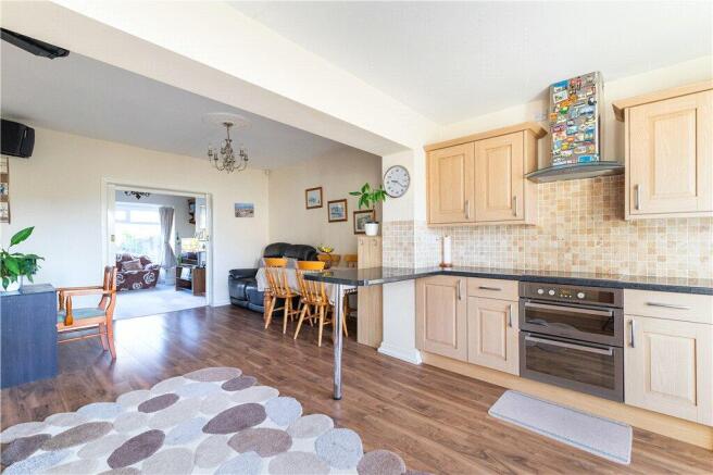3 bed Semi-Detached for sale Image 7