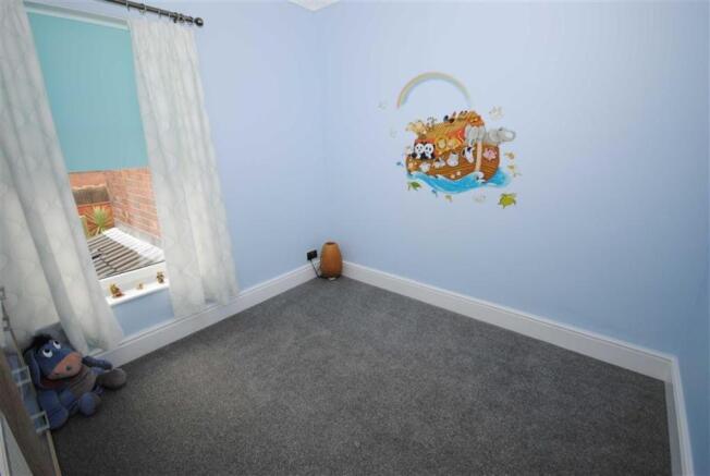 BEDROOM 2