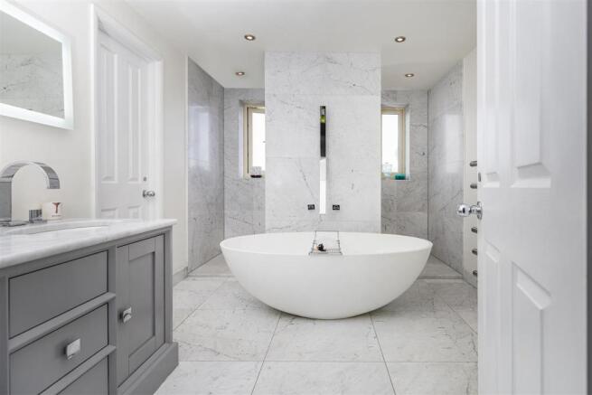 blake hall drive 36 ensuite use.jpg