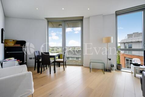 Grand Tower, 1 Plaza Gardens, Putney, London, SW15