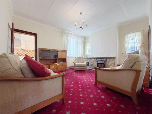 SECOND LIVING ROOM/DINING ROOM