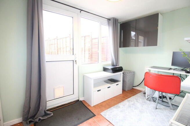 Utility room/offi...