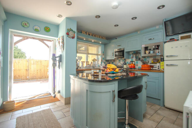 Photo 12