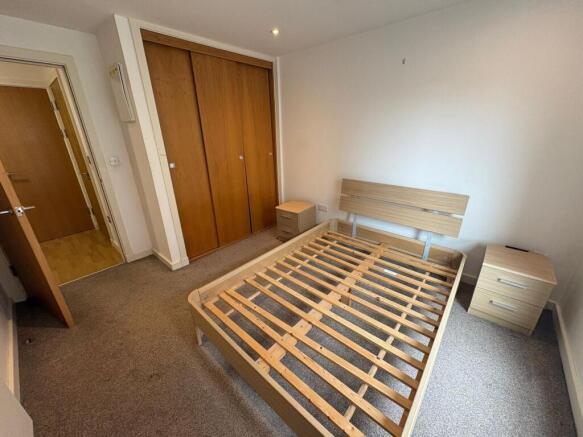 1 bed Flat to rent Image 4