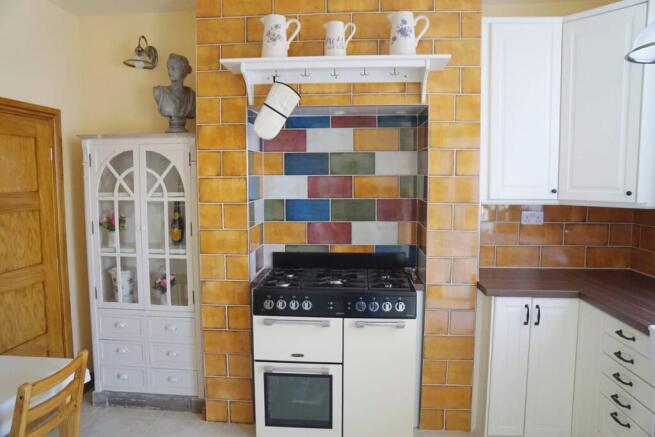 2 bed Terraced for sale Image 5