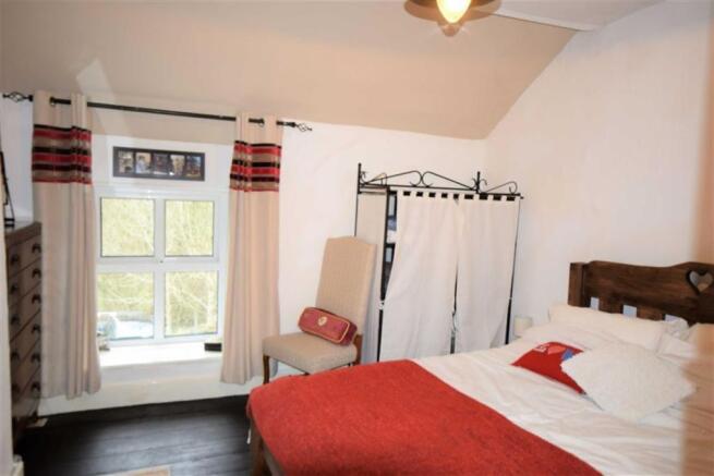 Bedroom 1 (Front)