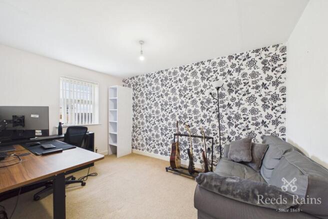 3 bed Terraced for sale Image 12