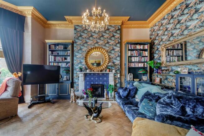 8658748-interior31.jpg