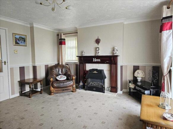 Rood Lane, Clowne, Chesterfield photo 3