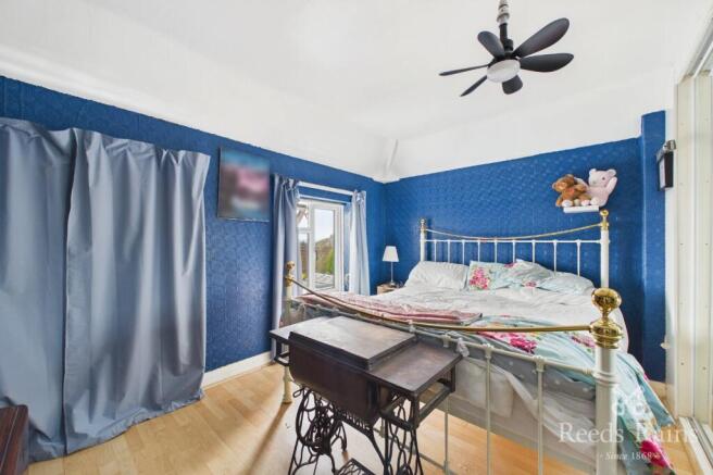 3 bed Semi-Detached for sale Image 6