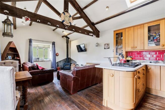 1 bed Detached for sale Image 6